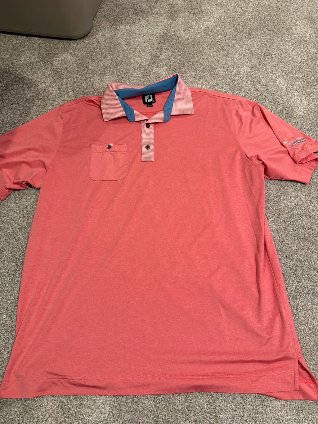Footjoy Men’s Coral Polo With Blue Contrast Collar
